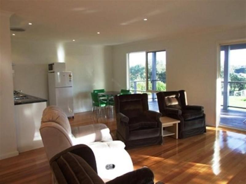 106 Red Rocks Road, Cowes VIC 3922