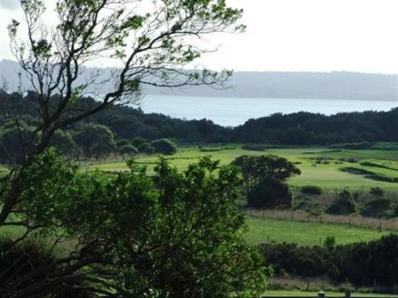 106 Red Rocks Road, Cowes VIC 3922