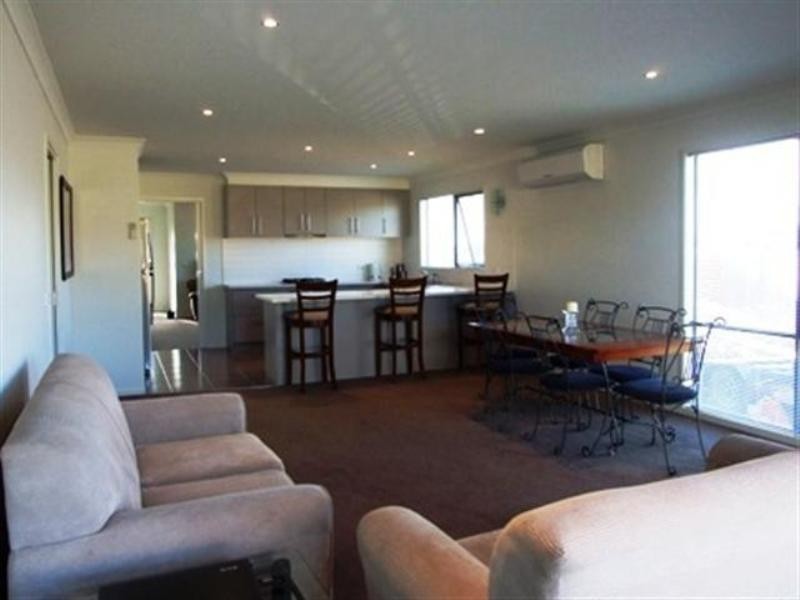 13 Rosella Grove, Cowes VIC 3922
