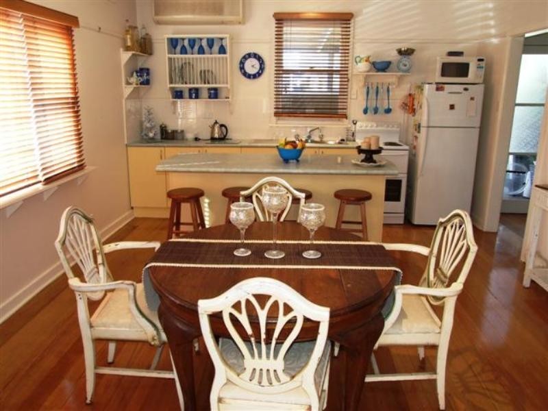 17 Broughton Avenue, Cowes VIC 3922