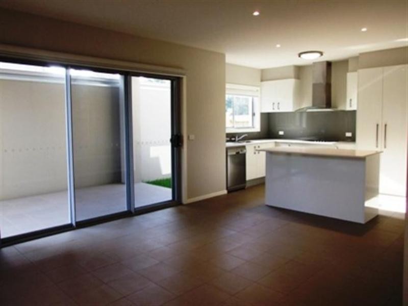 2/24 Redwood Drive, Cowes VIC 3922