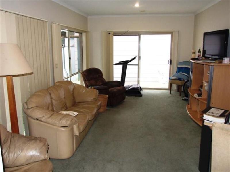 60 Redwood Drive, Cowes VIC 3922
