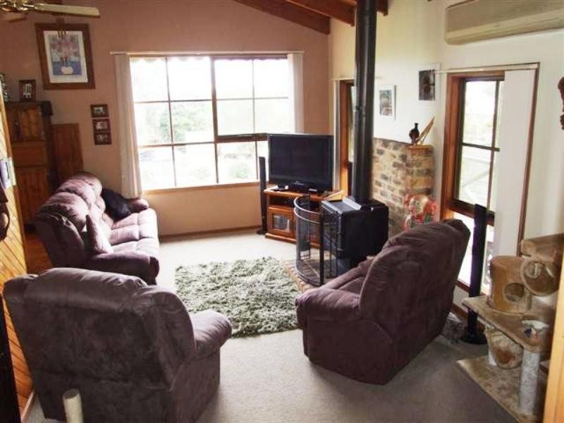 30 Terry Crescent, Wimbledon Heights VIC 3922