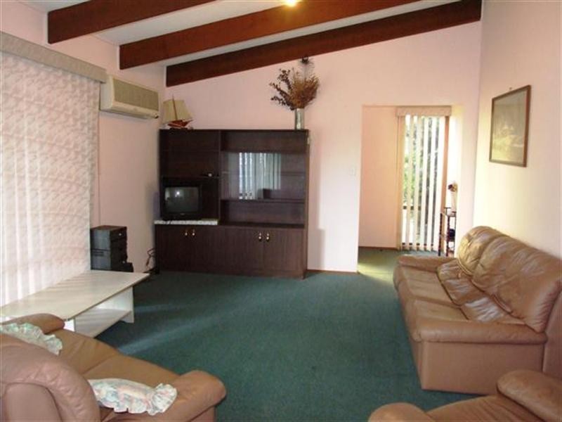 13 Elwood Avenue, Surf Beach VIC 3922