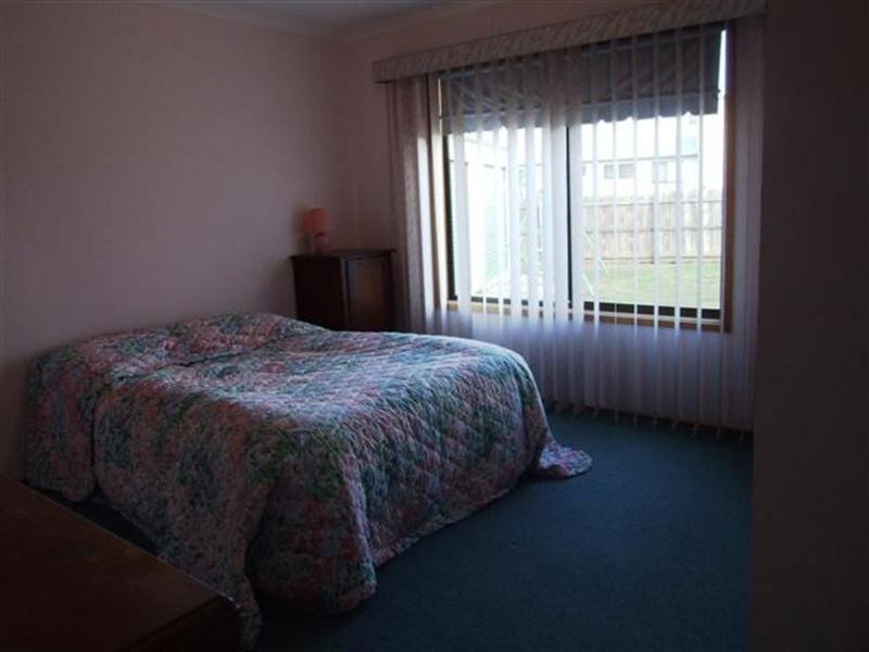 13 Elwood Avenue, Surf Beach VIC 3922