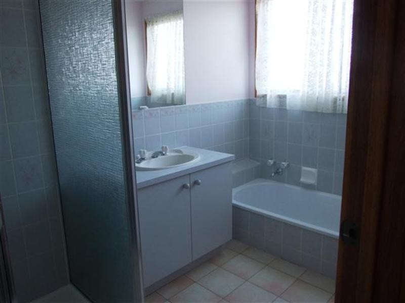 13 Elwood Avenue, Surf Beach VIC 3922