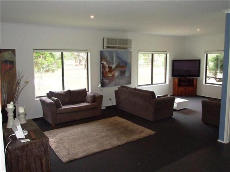 69 Coghlan Road, Cowes VIC 3922