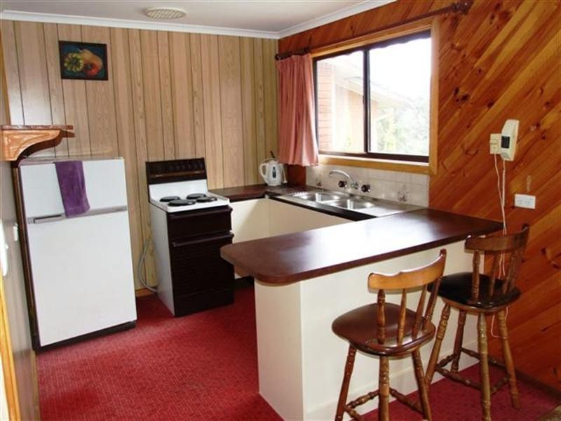 12 Beach Street, Cowes VIC 3922