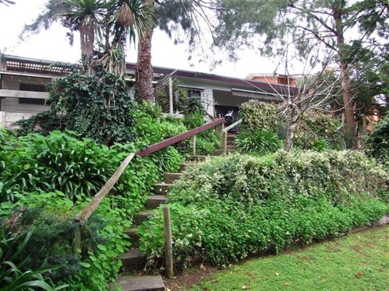 12 Beach Street, Cowes VIC 3922