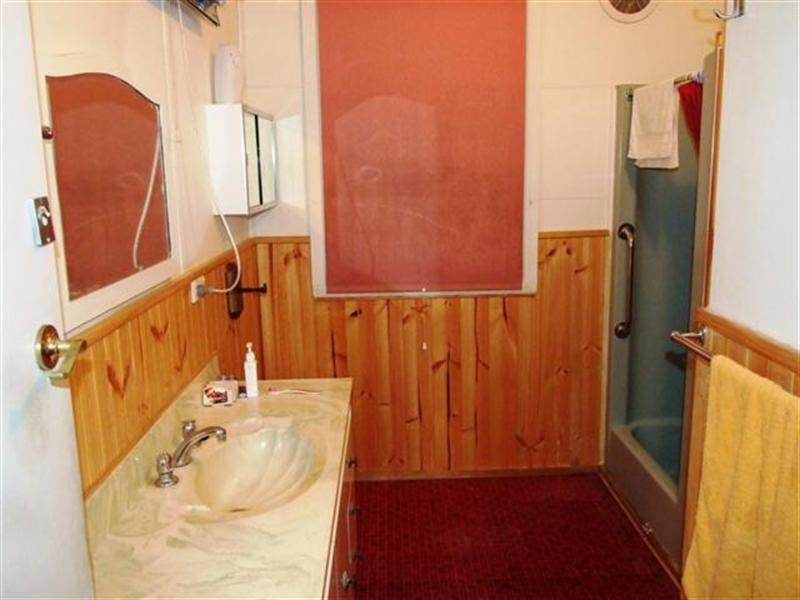 12 Beach Street, Cowes VIC 3922