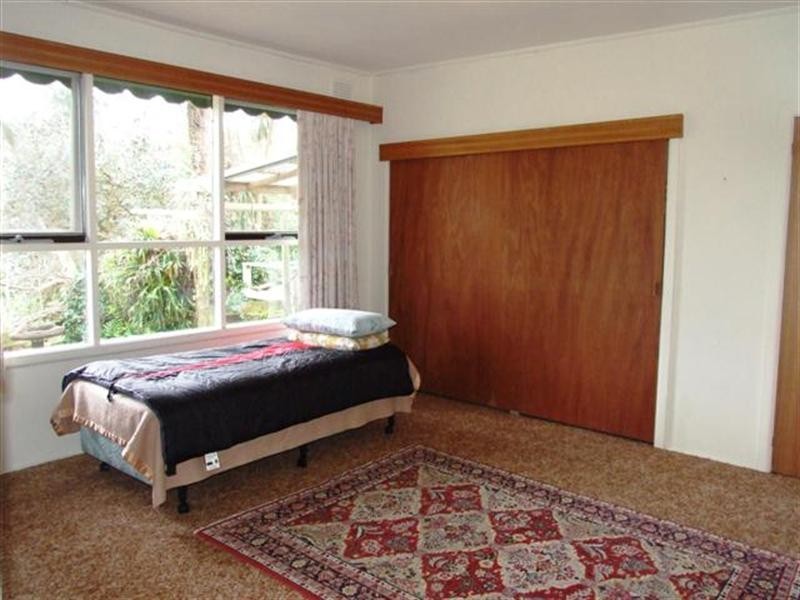 12 Beach Street, Cowes VIC 3922