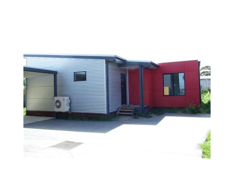 2/9 Goondawindi Drive, Cowes VIC 3922