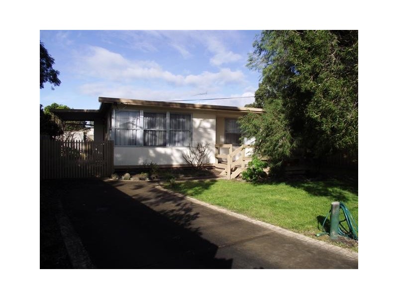 5 Albany Road, Cowes VIC 3922