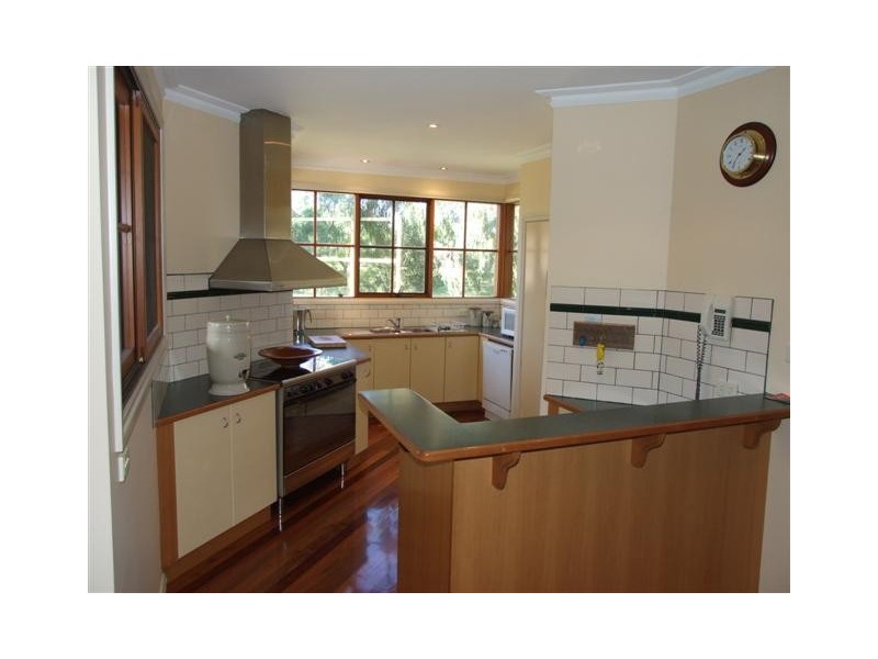 10 Collins Street, Silverleaves VIC 3922