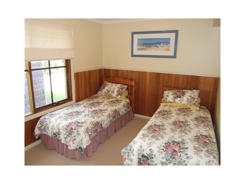 10 Collins Street, Silverleaves VIC 3922