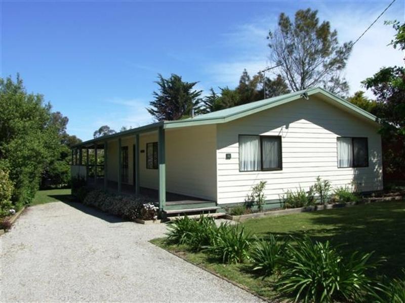 11 Cypress Court, Cowes VIC 3922