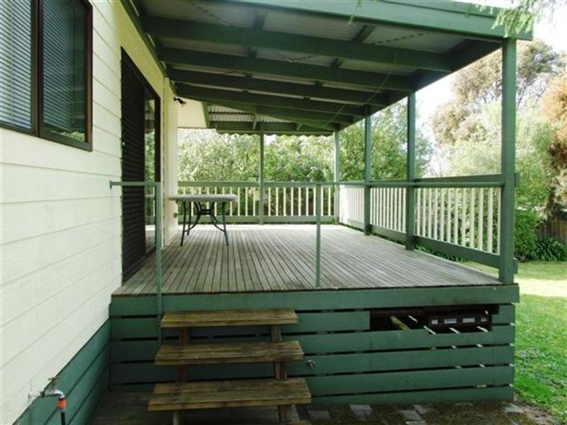 11 Cypress Court, Cowes VIC 3922
