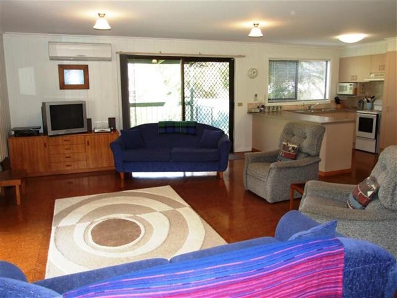 11 Cypress Court, Cowes VIC 3922
