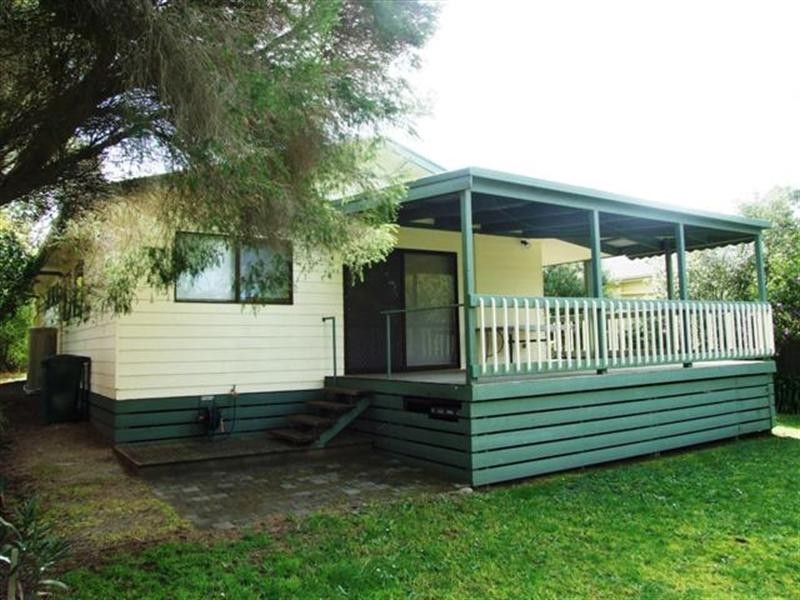 11 Cypress Court, Cowes VIC 3922
