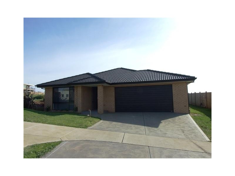 1 Egret Way, Cowes VIC 3922