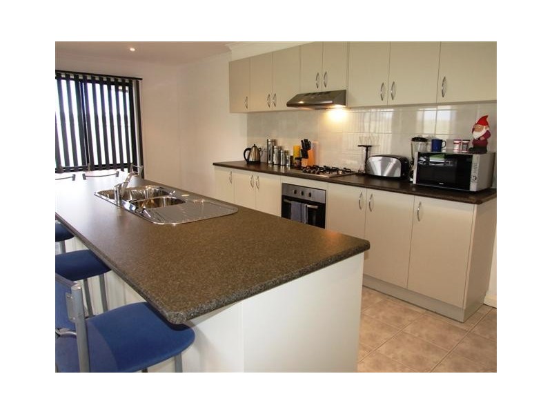 1 Egret Way, Cowes VIC 3922