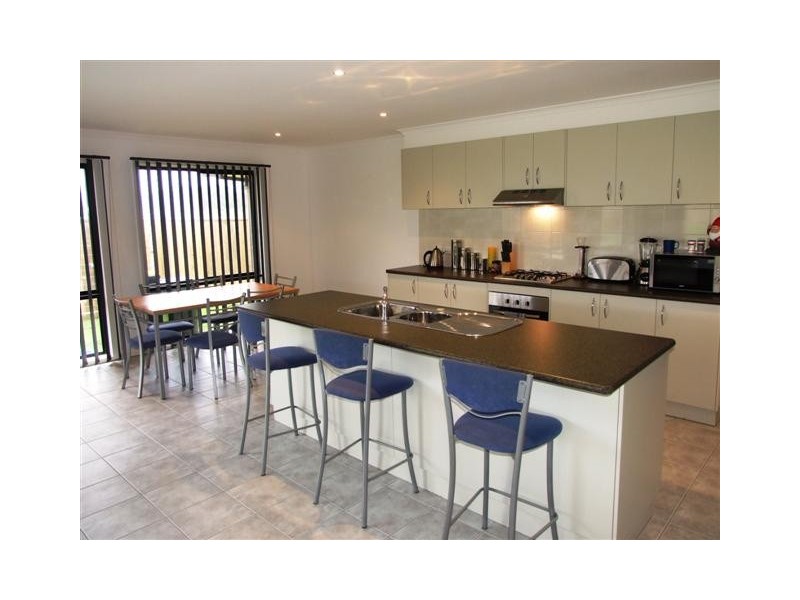 1 Egret Way, Cowes VIC 3922