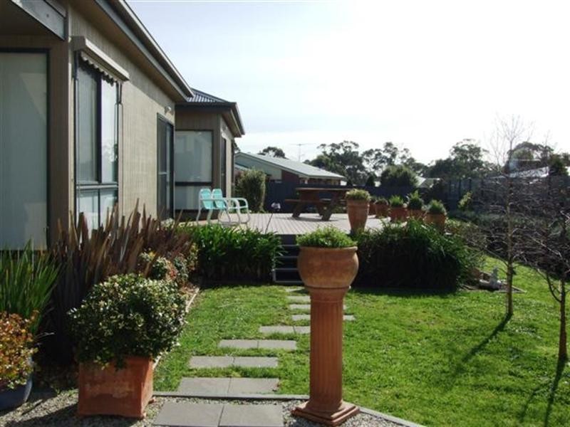 7 Casuarina Court, Cowes VIC 3922