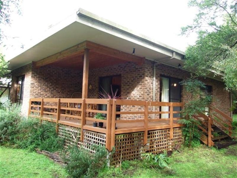 2 Bayview Road, Silverleaves VIC 3922