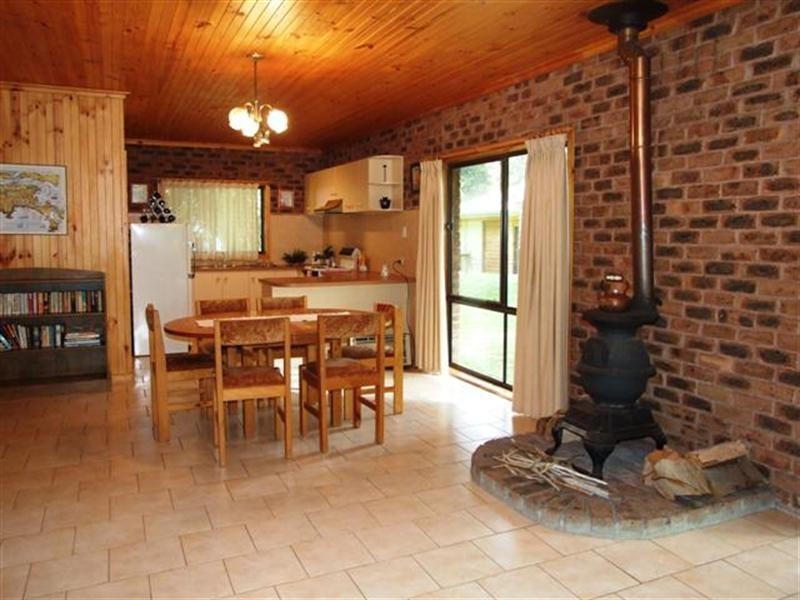 2 Bayview Road, Silverleaves VIC 3922