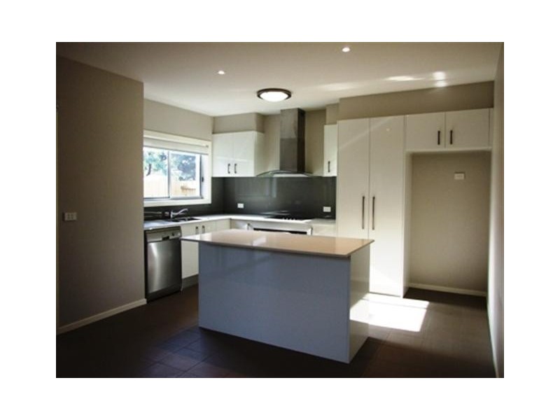 2/24 Redwood Drive, Cowes VIC 3922