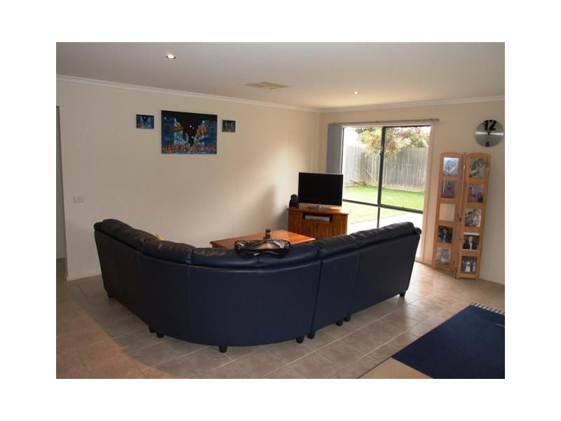 38 Katherine Circuit, Cowes VIC 3922