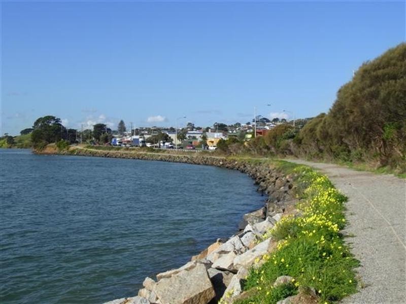 79-81 Phillip Island Road, San Remo VIC 3925