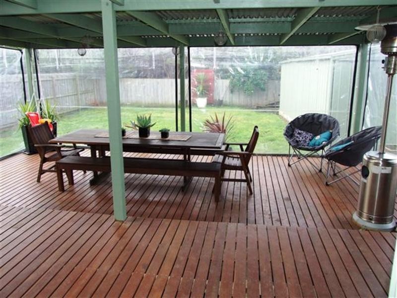 18 Fern Avenue, Surf Beach VIC 3922