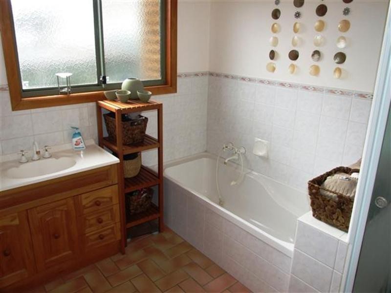 18 Fern Avenue, Surf Beach VIC 3922