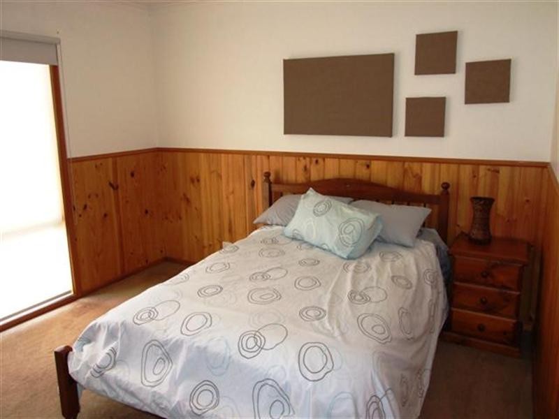 18 Fern Avenue, Surf Beach VIC 3922