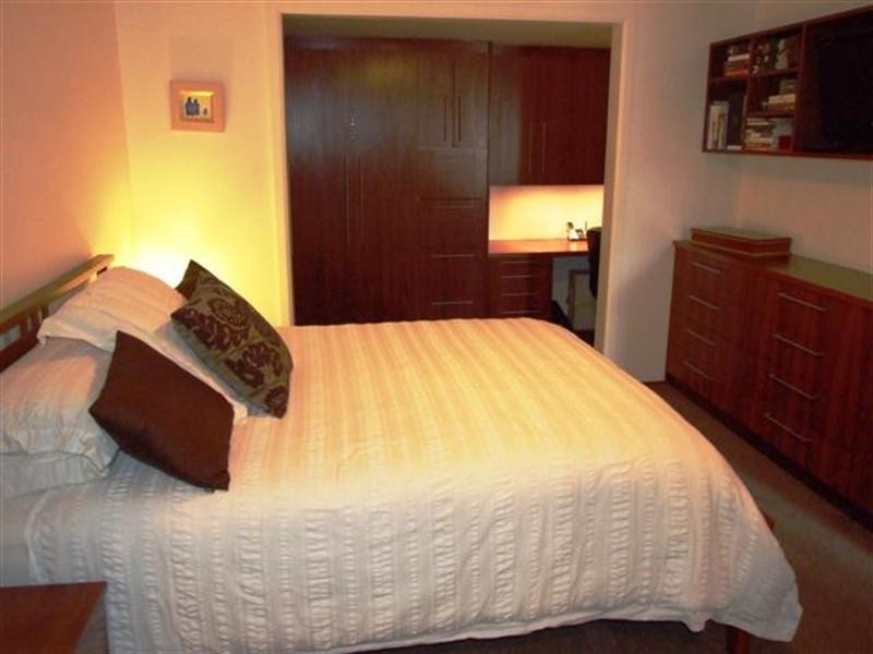 10 Leslie Avenue, Cowes VIC 3922