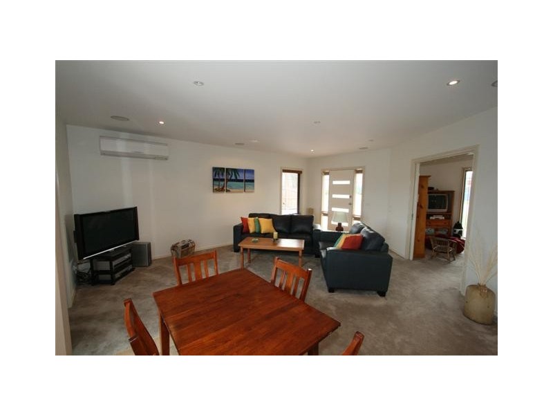 3 Eucalypt Close, Cowes VIC 3922
