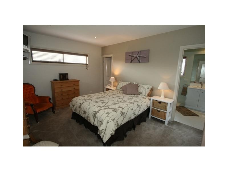 3 Eucalypt Close, Cowes VIC 3922