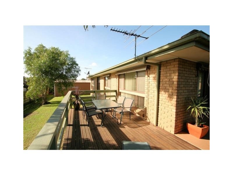 18-20 Parrakoola Way, Cowes VIC 3922