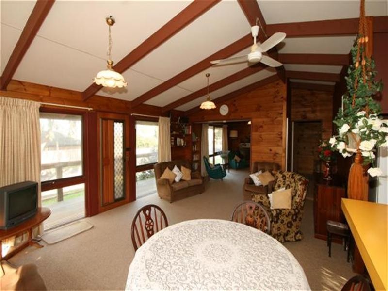 154 Settlement Road, Cowes VIC 3922