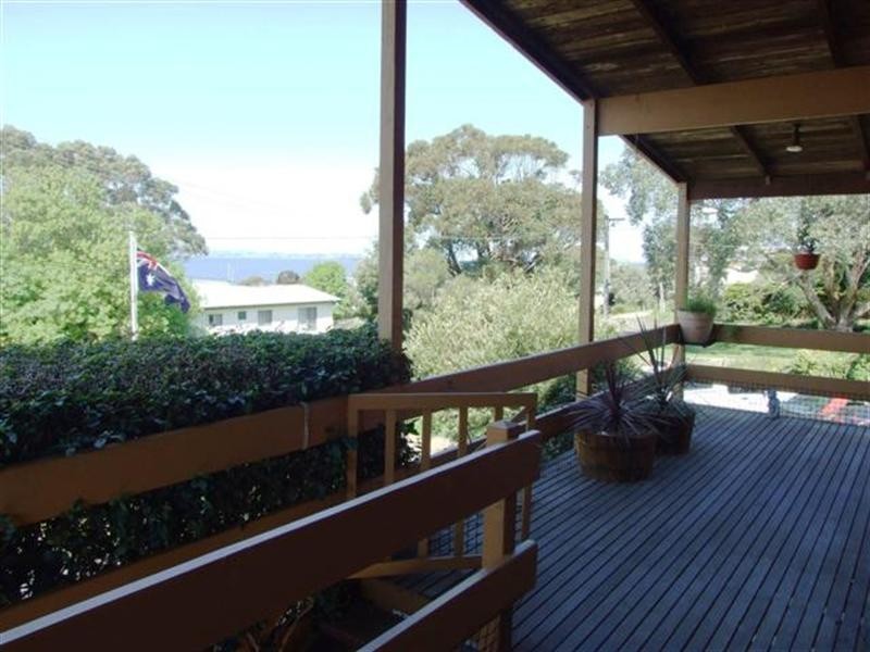 27 Poulter Avenue, Rhyll VIC 3923