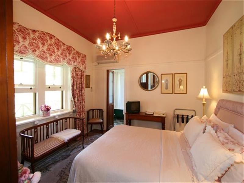 37 Chapel Street, Cowes VIC 3922