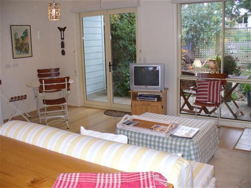 37 Chapel Street, Cowes VIC 3922