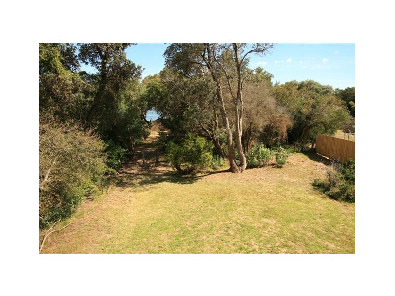36 Beach Street, Cowes VIC 3922