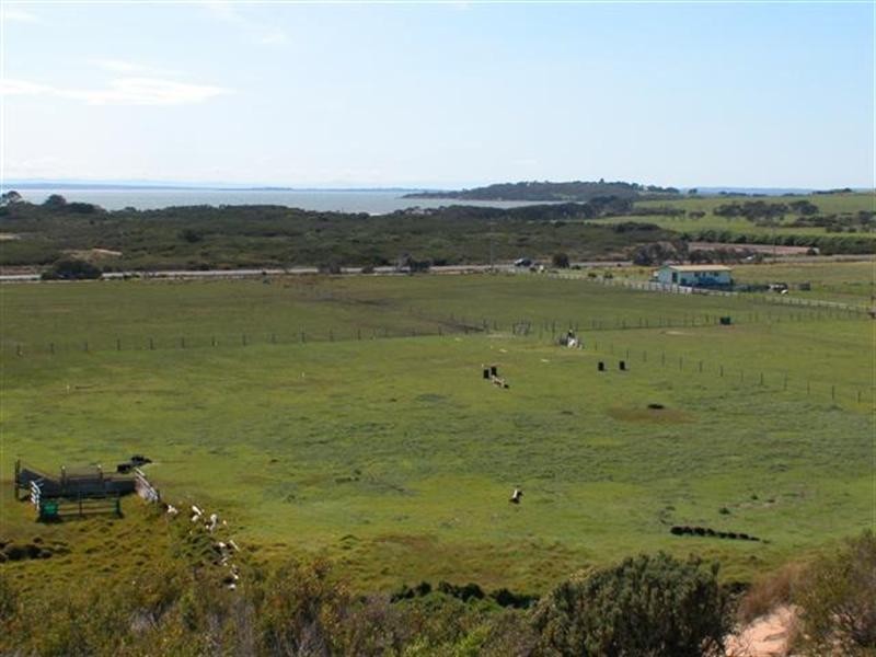 1285 Phillip Island Road, Surf Beach VIC 3922