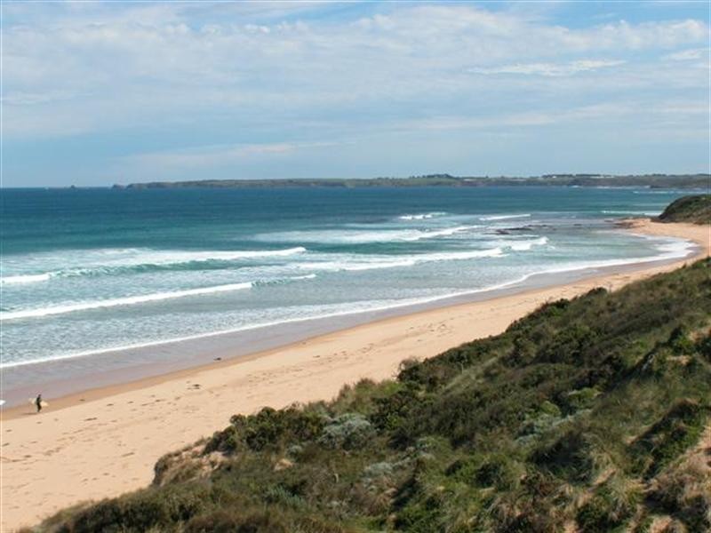 1285 Phillip Island Road, Surf Beach VIC 3922