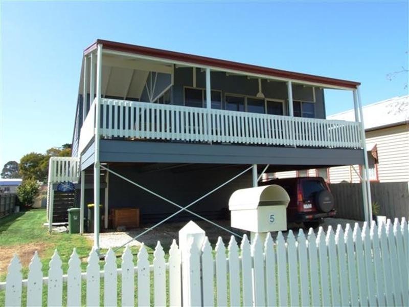 5 Carapooka Way, Cowes VIC 3922