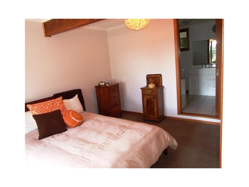 28 Terry Crescent, Wimbledon Heights VIC 3922