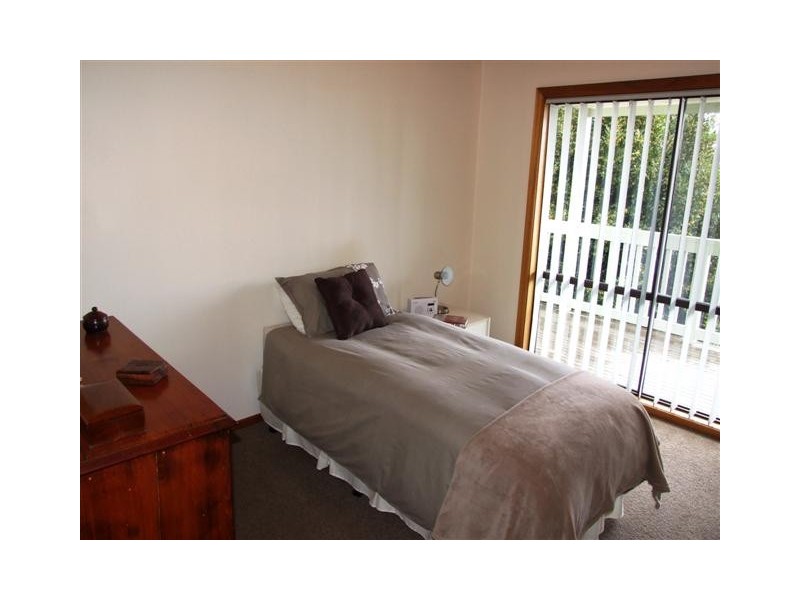 28 Terry Crescent, Wimbledon Heights VIC 3922