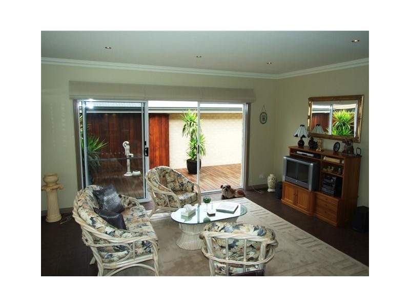 2/37-39 Jenner Avenue, Cowes VIC 3922